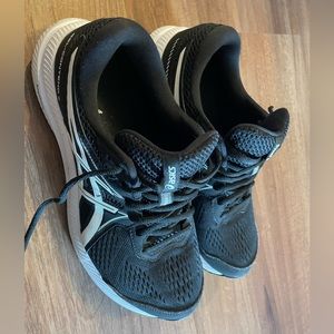 Oasis Running Shoes